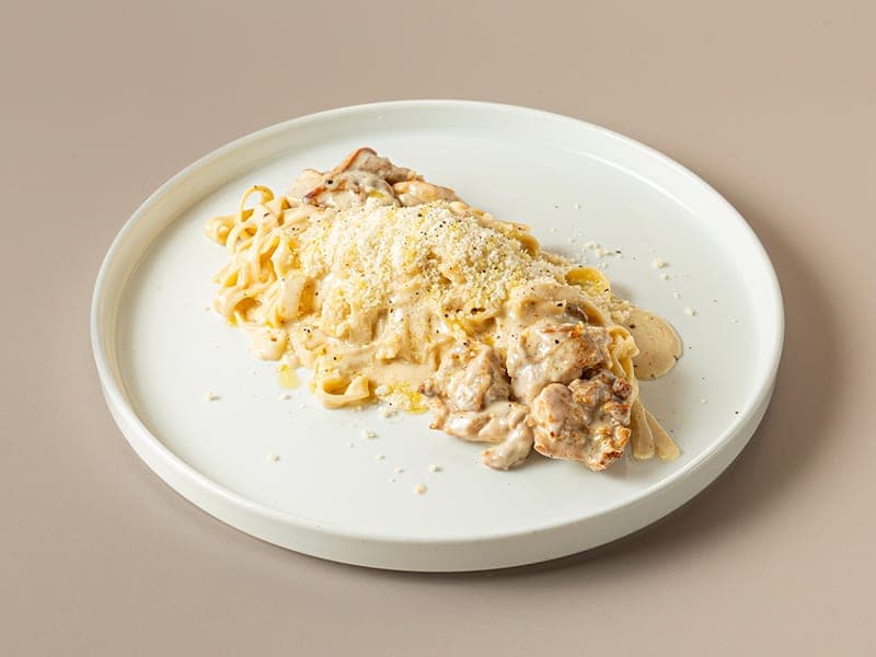 Tagliatelle Chicken Alfredo